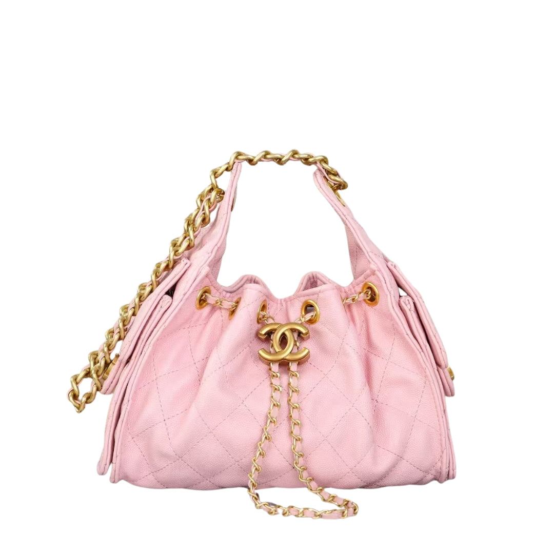 CHANEL 22 CM Women’s Luxury Handbag – Elegant Designer Bag for Dubai Fashion